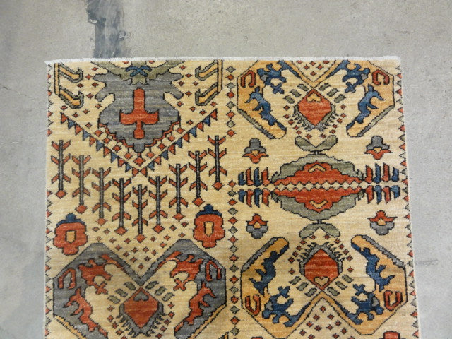 33613 Rare Classic Caucasian