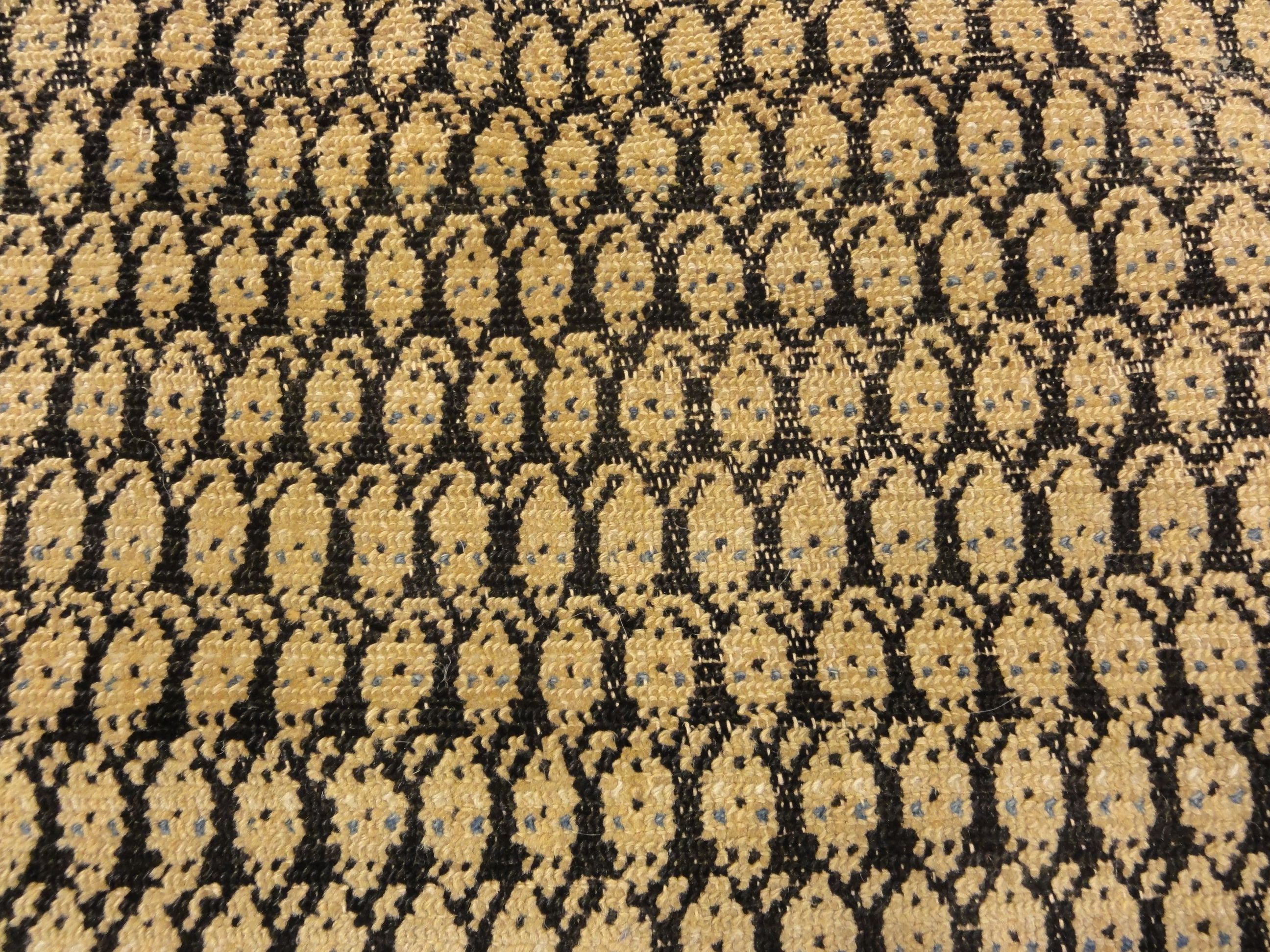 29278 Antique Botanical Persian