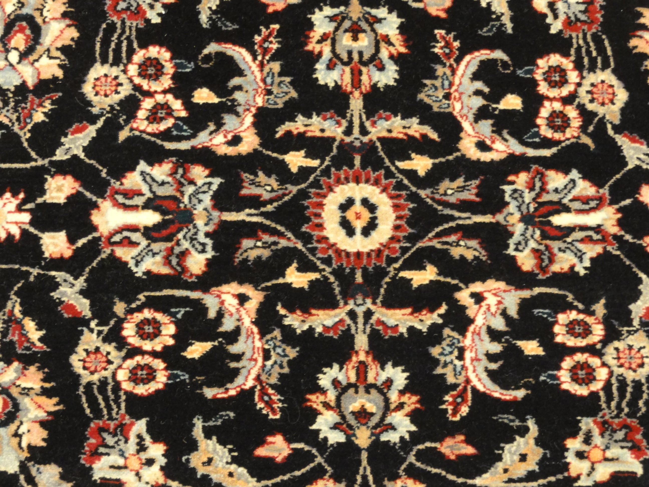 45257 Fine Kashan Design