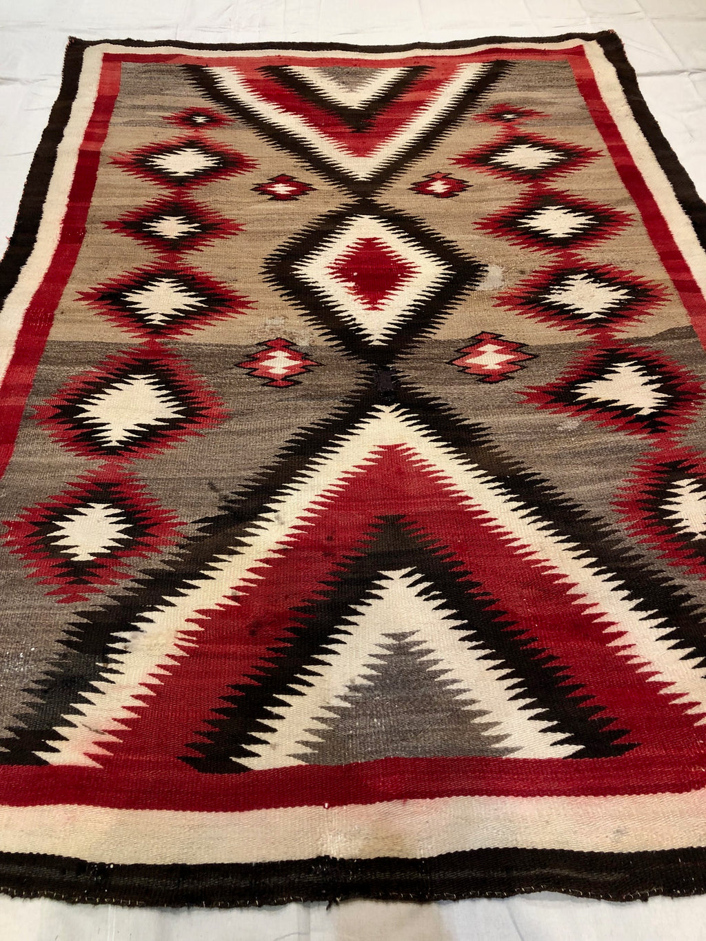 38120 Antique Navajo