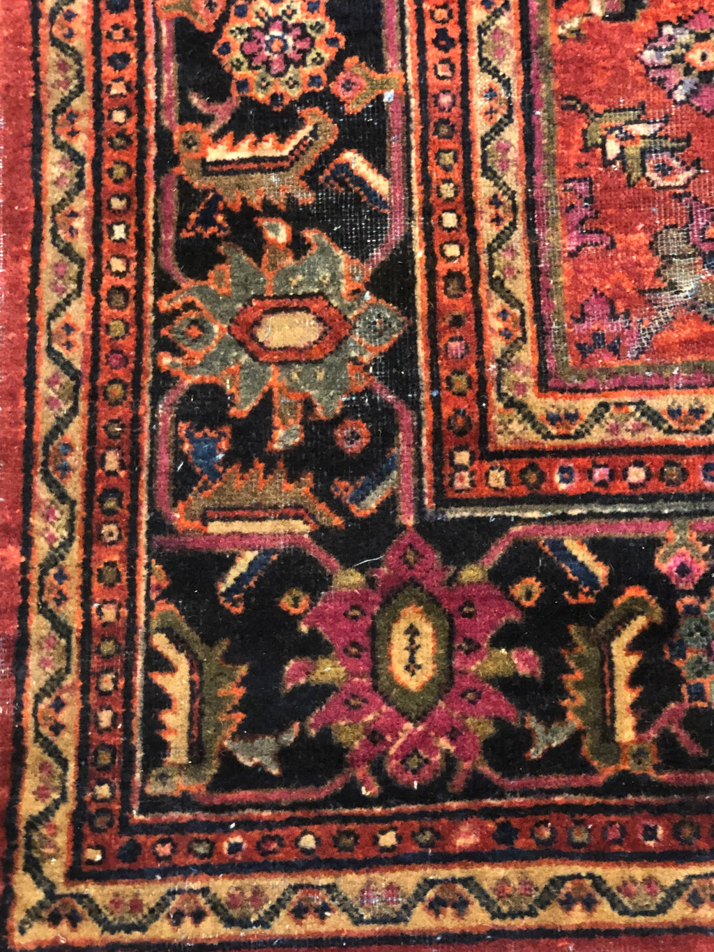 Antique Sultanabad Rug 38021