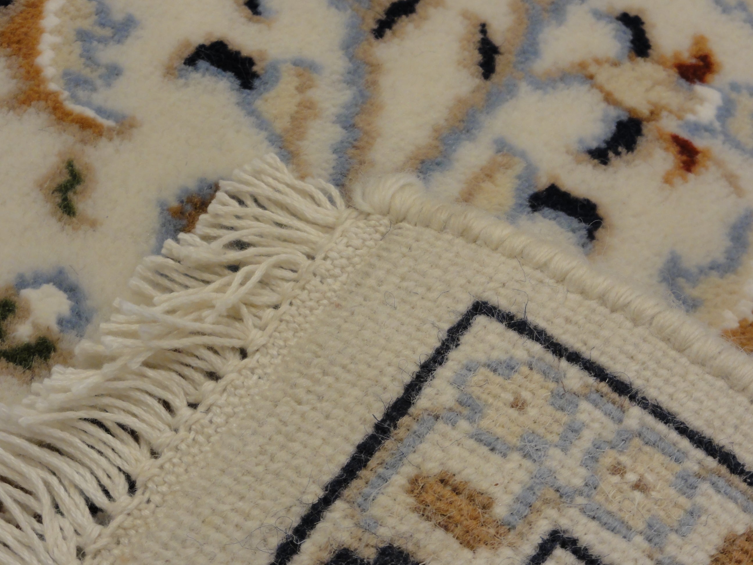 32909 Persian Nian Rug