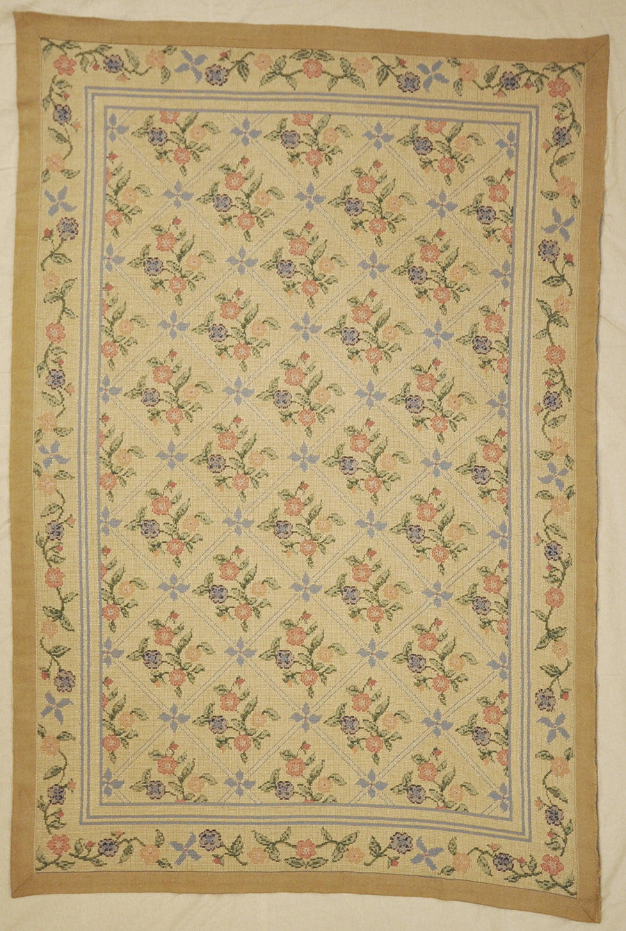 Portugese Needlepoint 32125