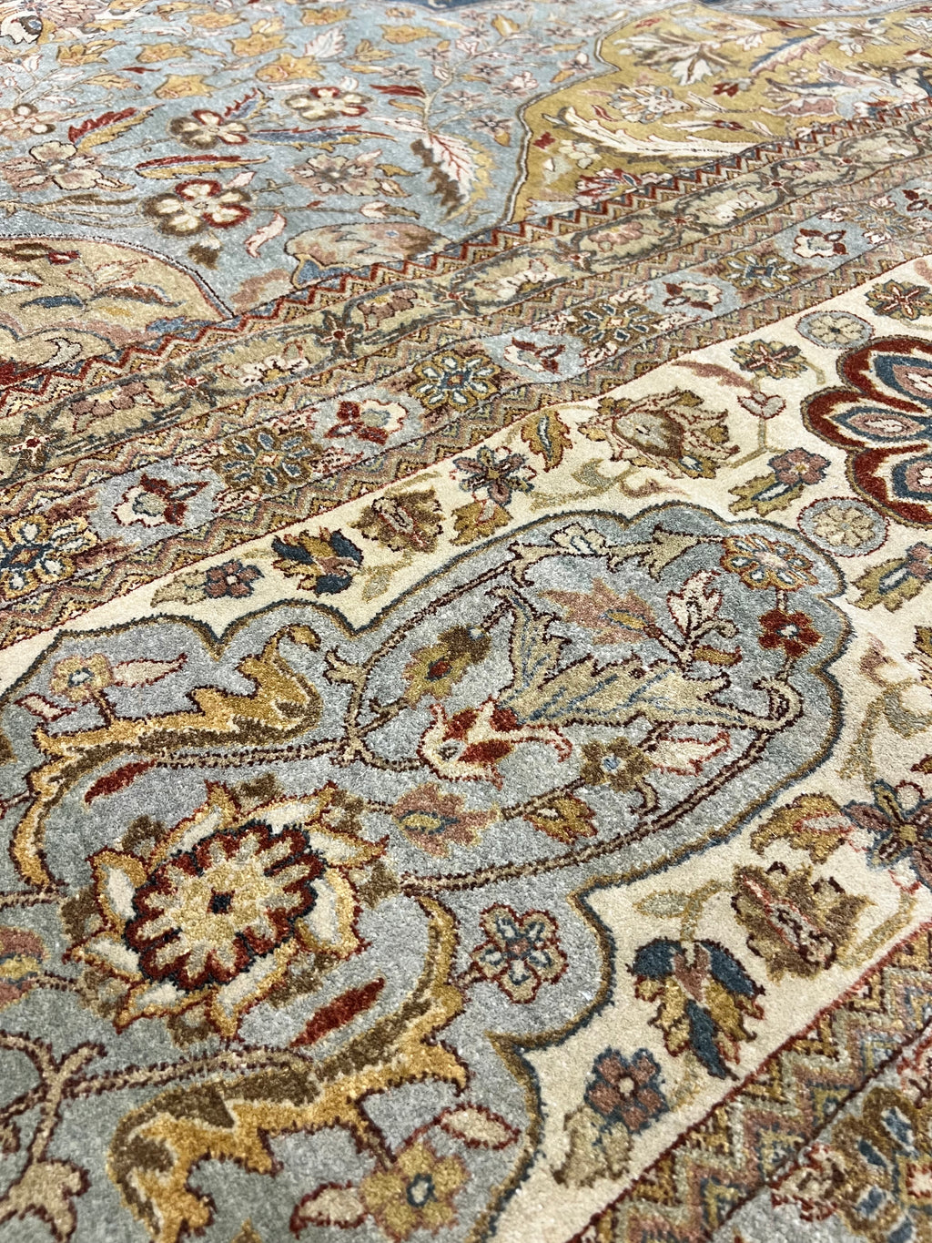 Finest Haji-Jalili Tabriz all organic dyes and hand sput wool 29182