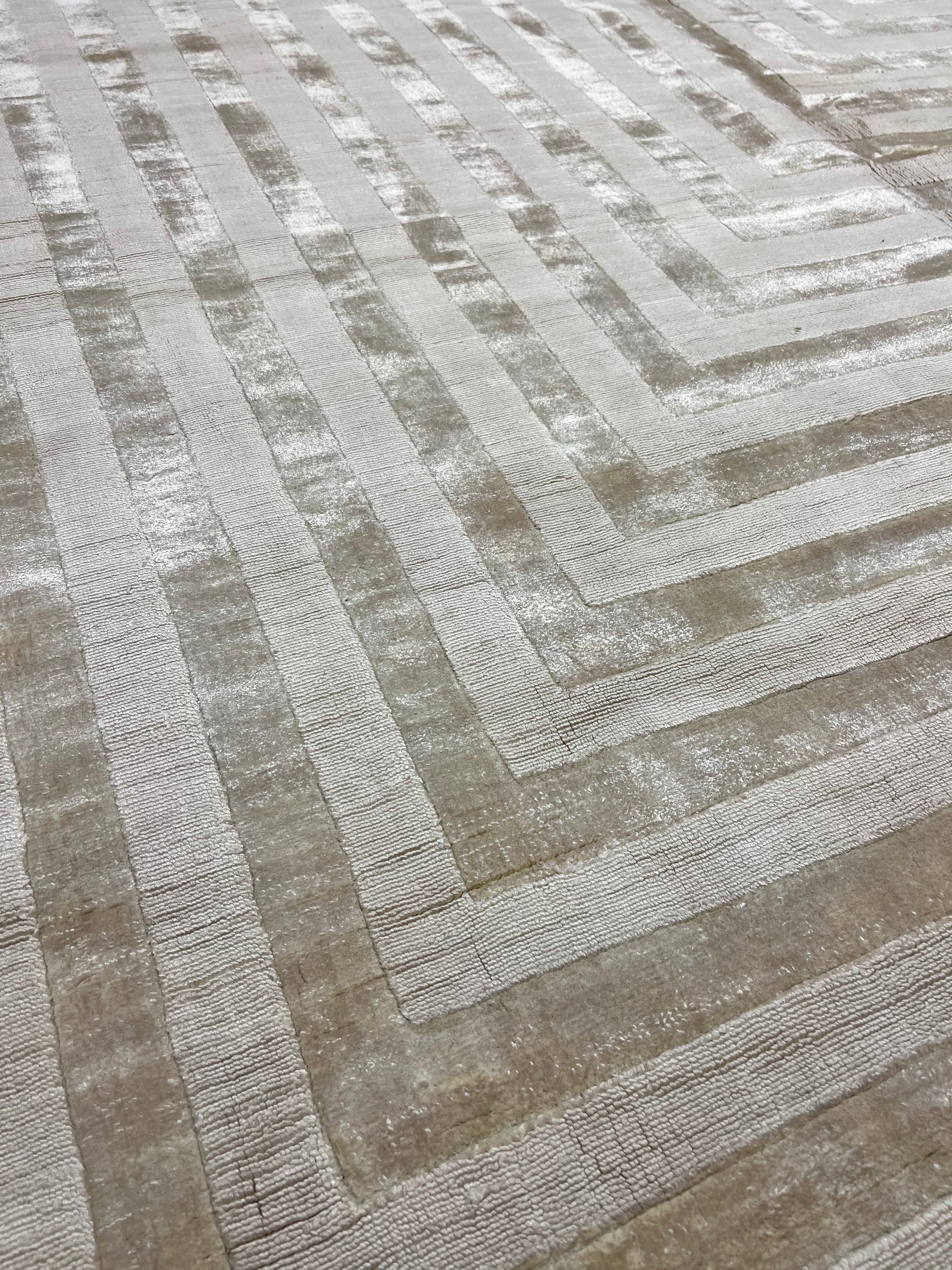 Ziegler & Co. Modern Loop Cut 24289