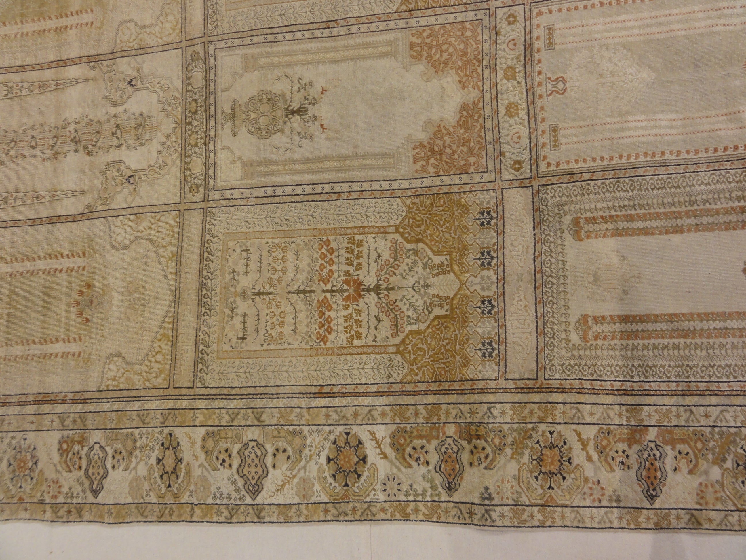 Antique Silk Kayseri Saf meditation rug 30040