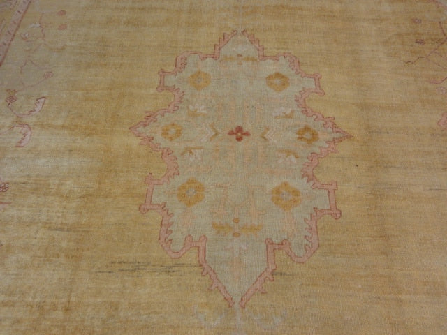 Antique Angora Usak 33671