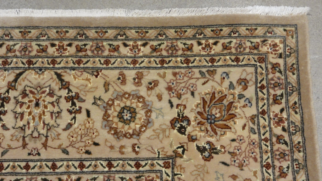34175 Wool & Silk Tabriz