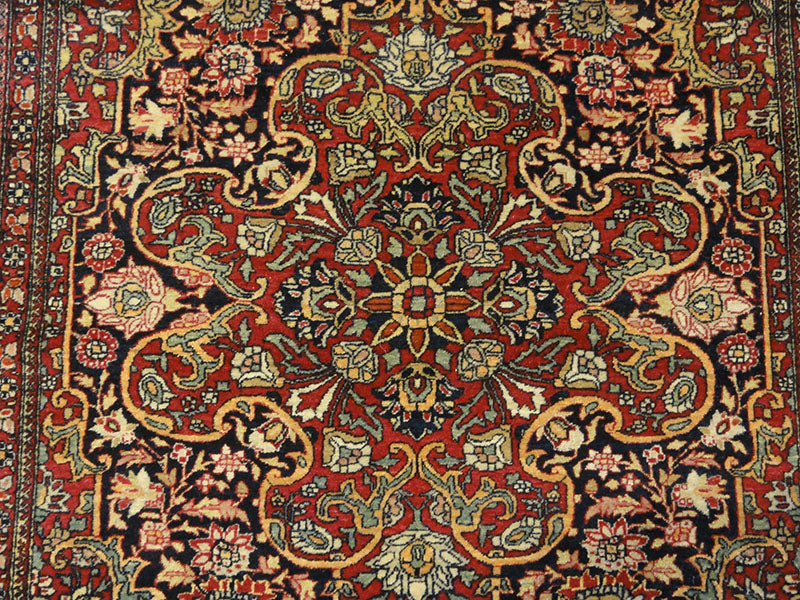 Antique Isfahan 29294