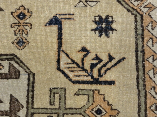 33686 Antique Caucasian Design