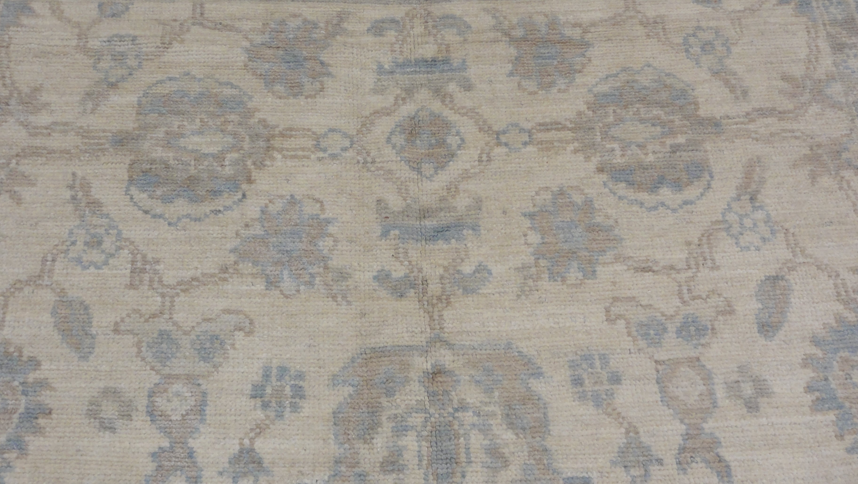 34298 Antiqued Angora Oushak