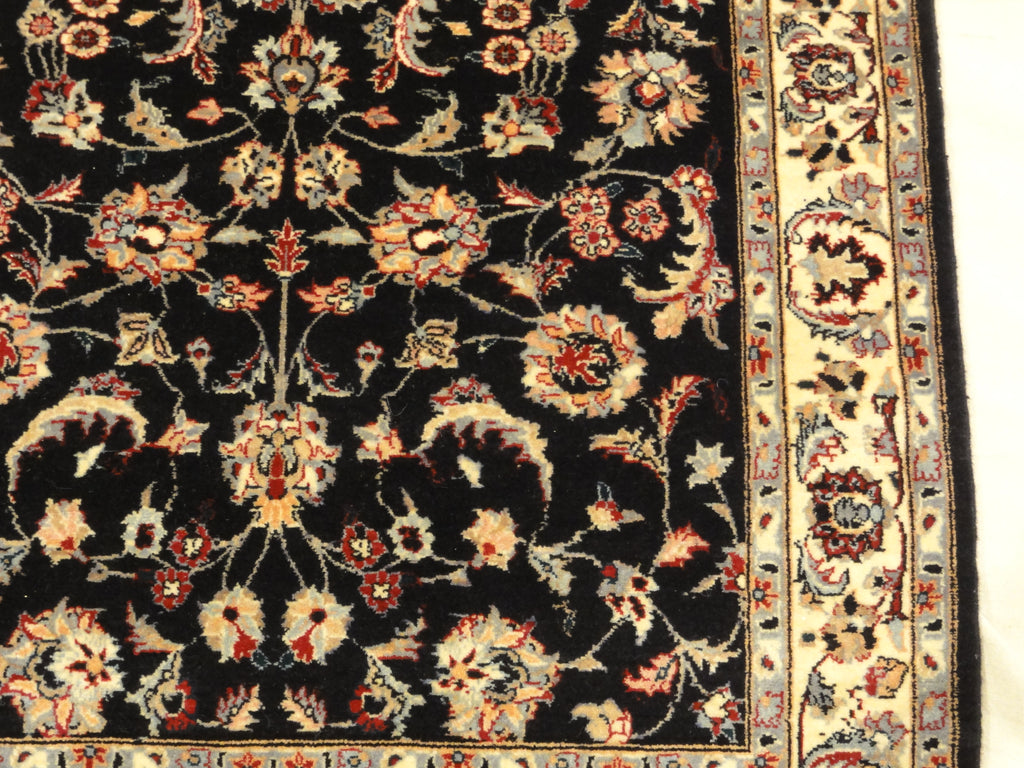 45257 Fine Kashan Design