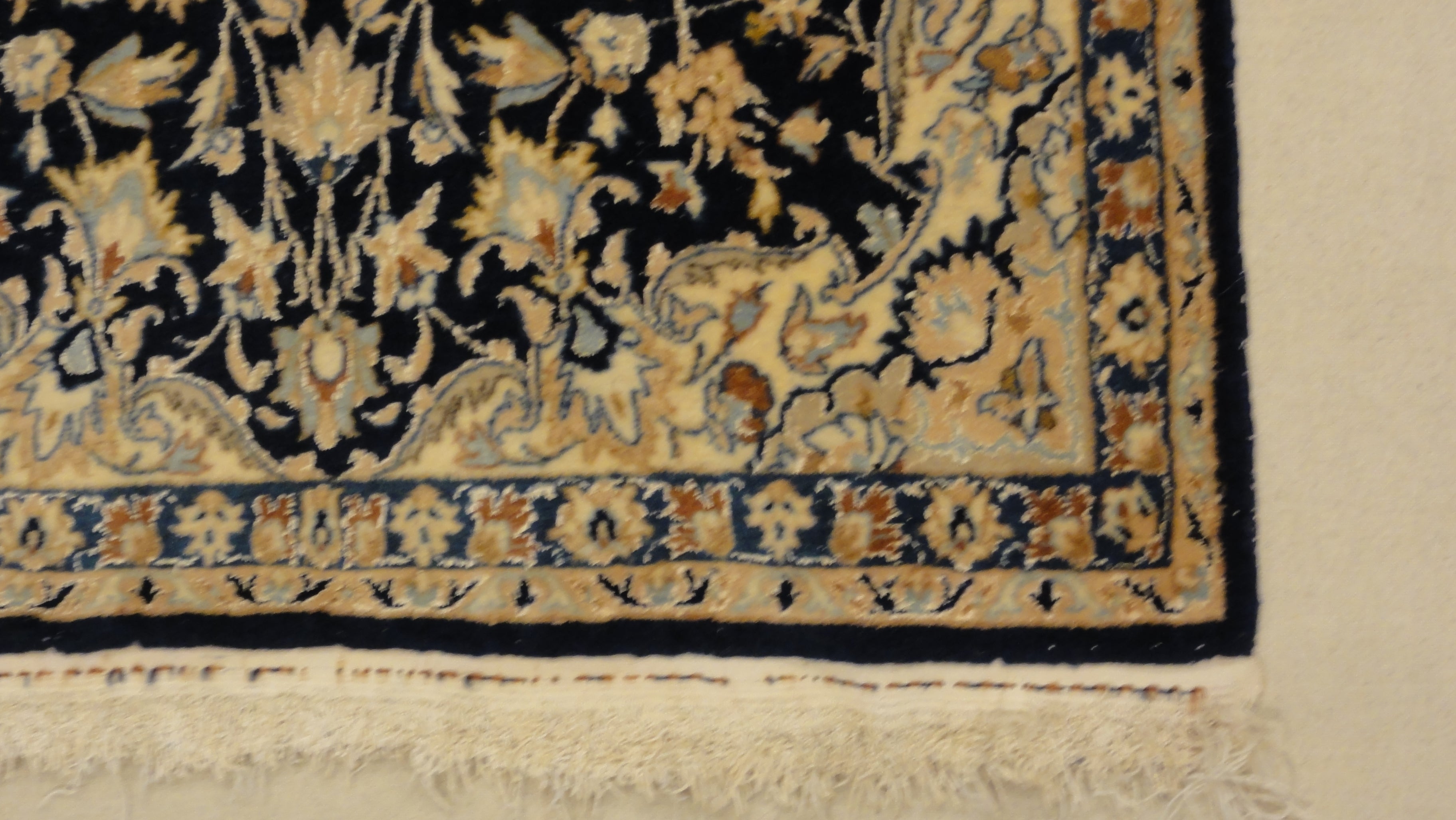 34555 Antique Isphahan Rug
