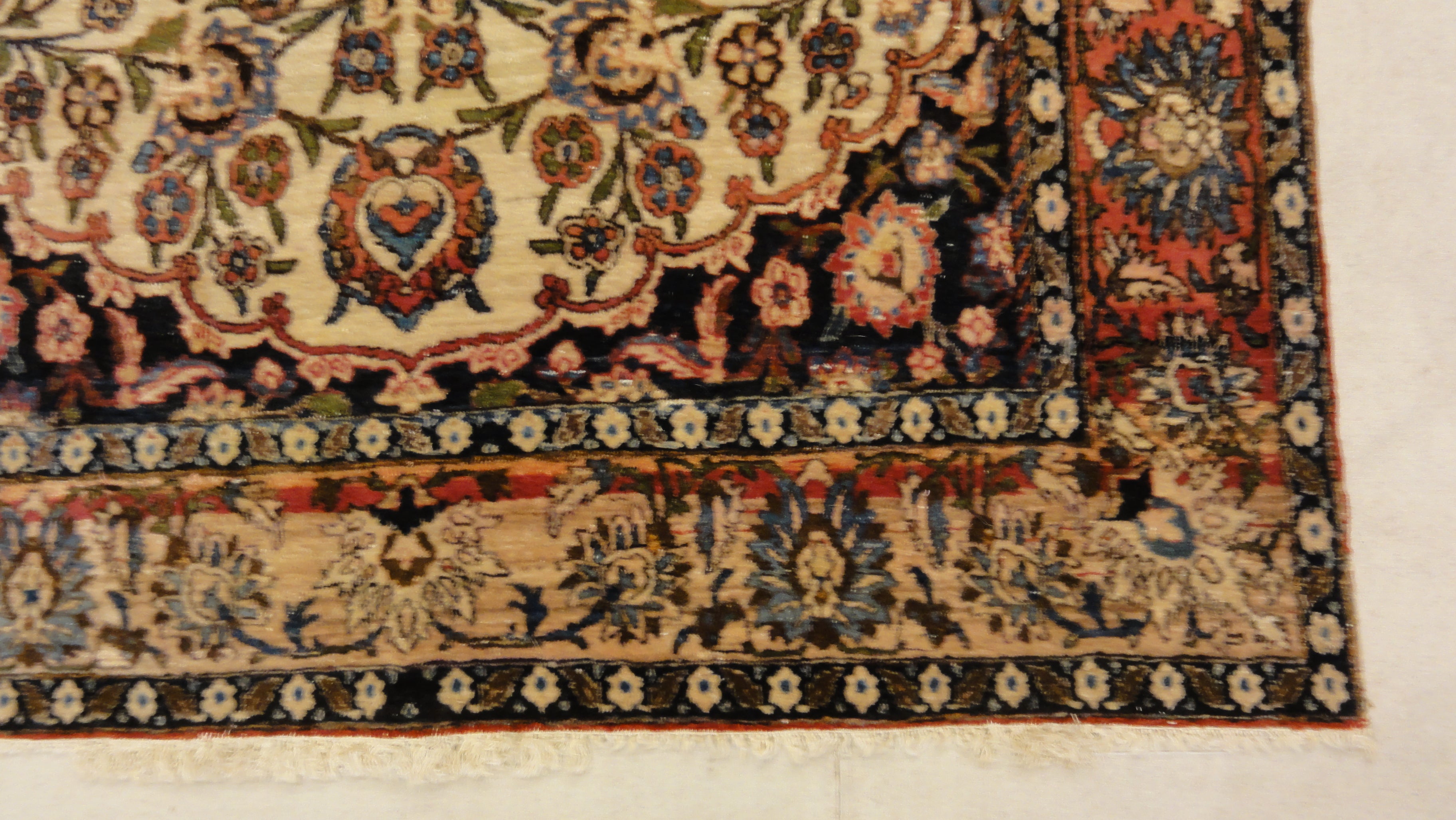 Antique Isphahan Rug 34564