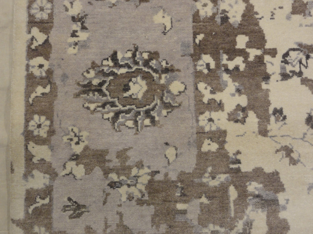 Broken Design Rug 32934