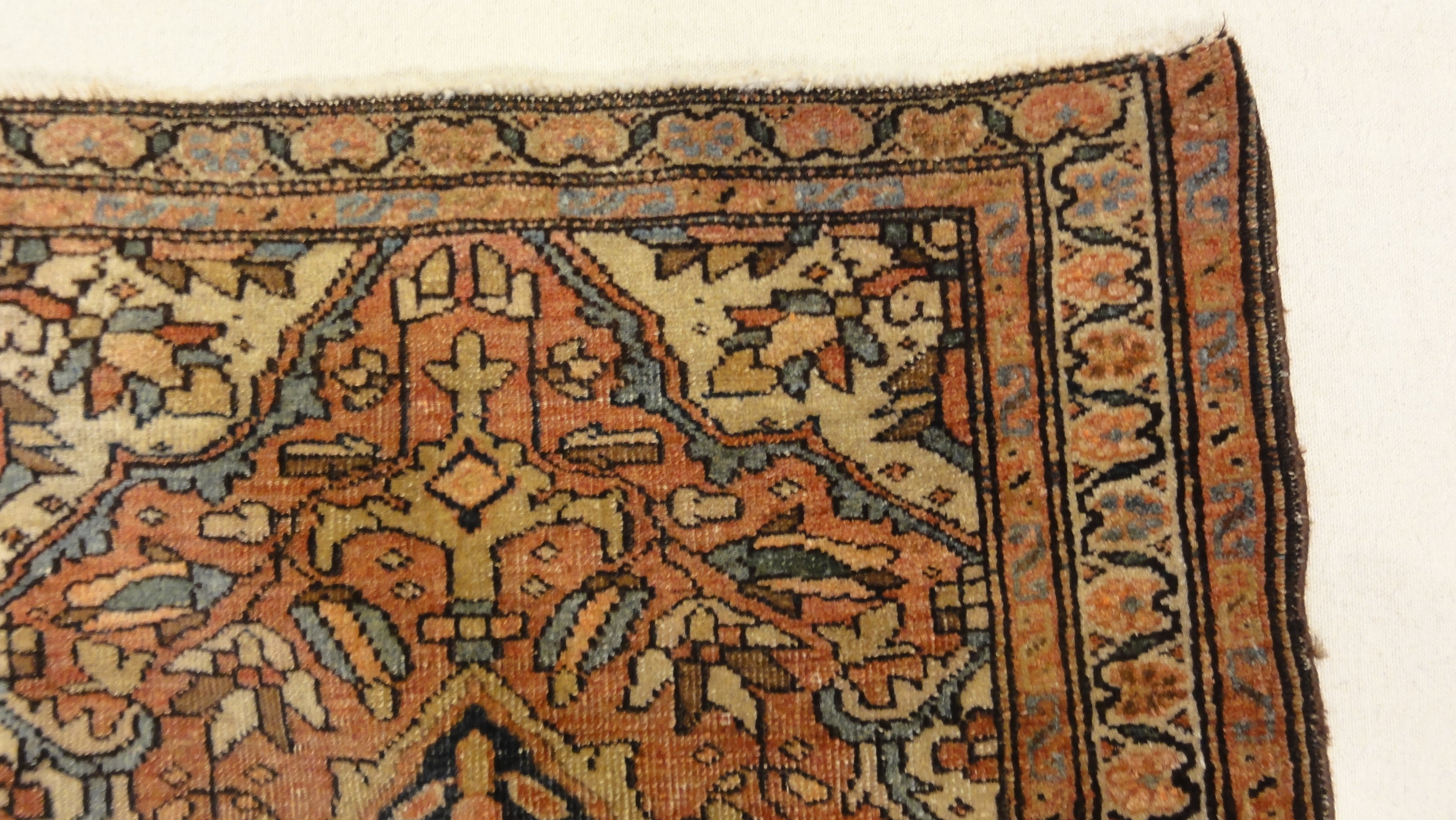 34674 Antique Farahan Rug