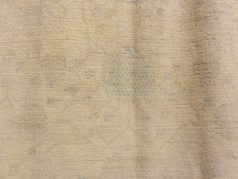 29658 Antiqued Oushak