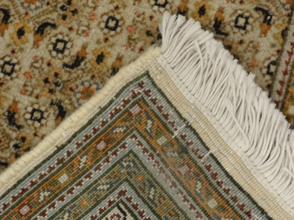 Fine Tabriz Mahi Rug 30344