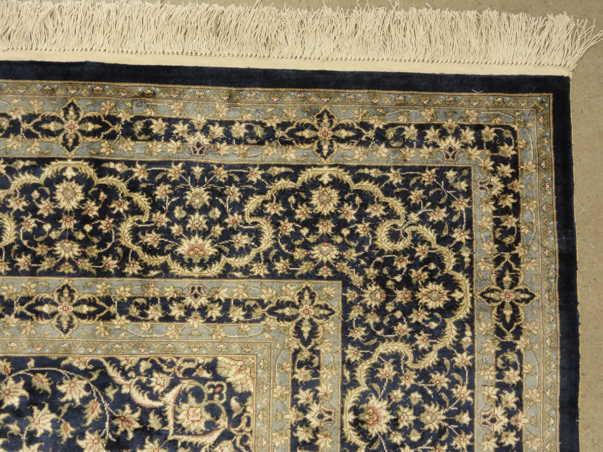 33193 Finest Silk Qum