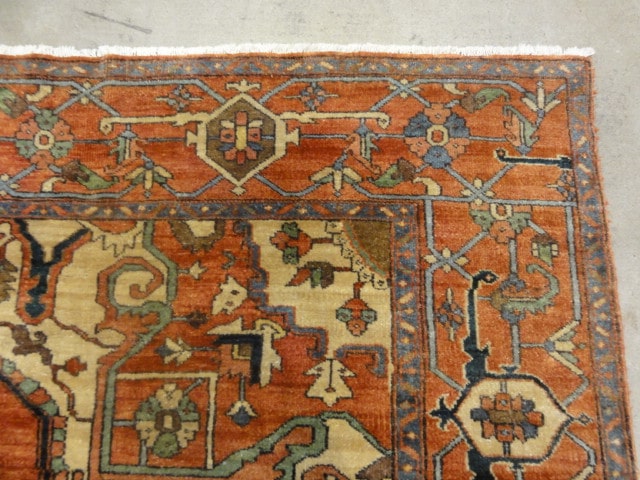 33456 Antique Serapi Heriz