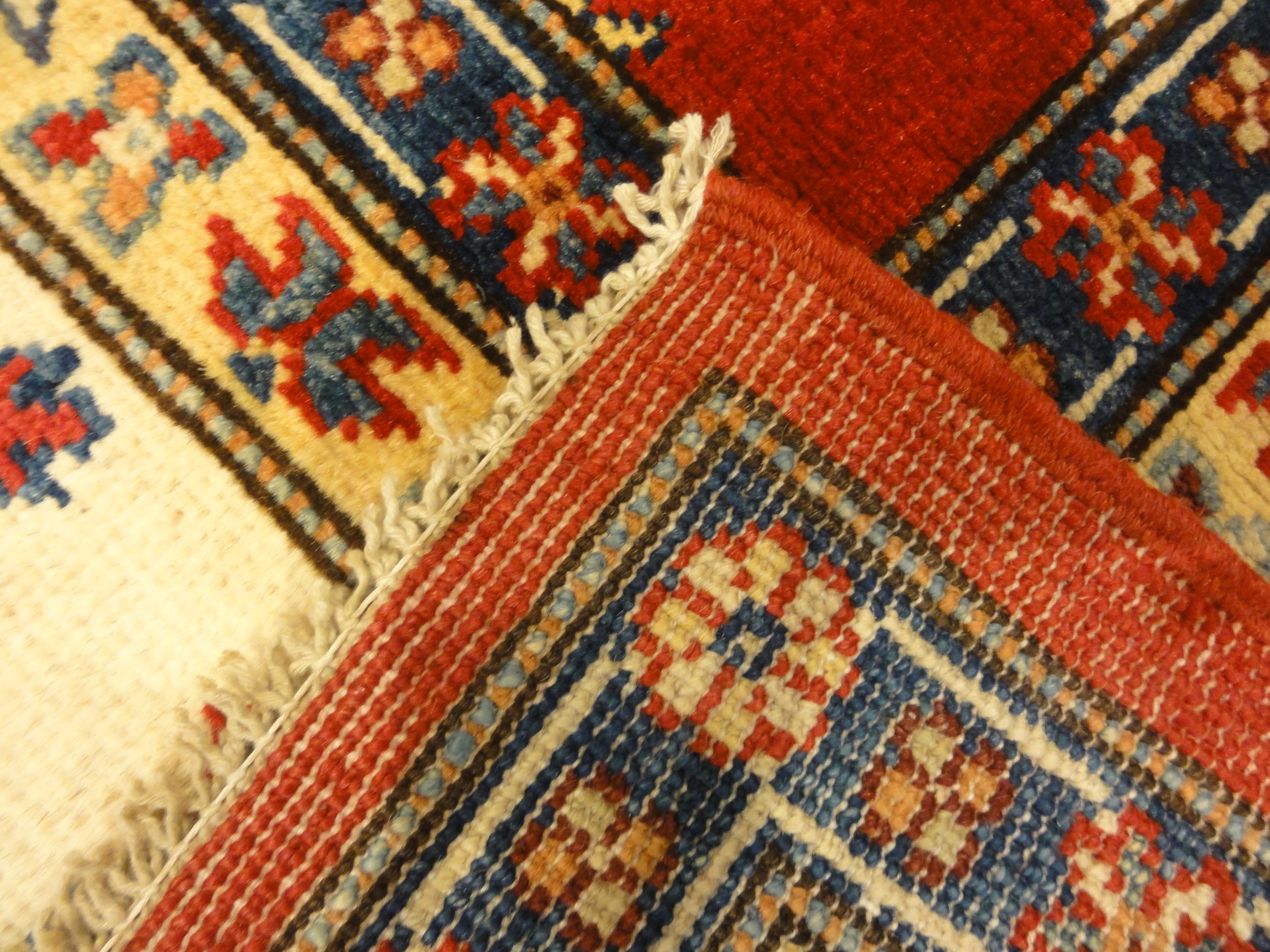 33213 Kazak Rug