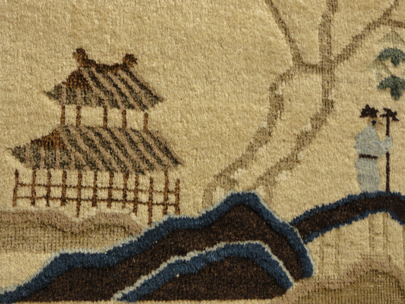 35851 Antique Peking Rug