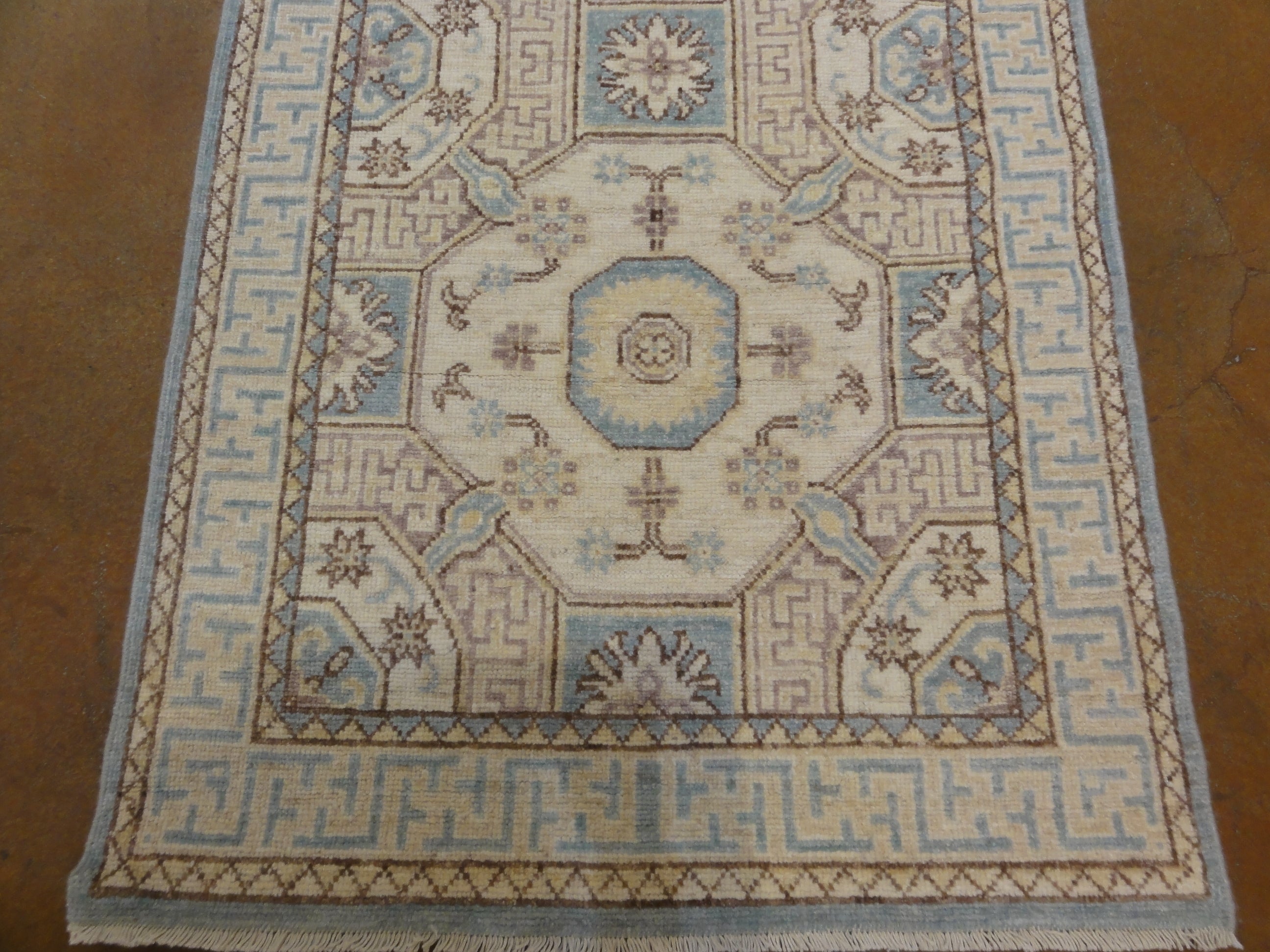 37022 Ziegler & Co. Oushak