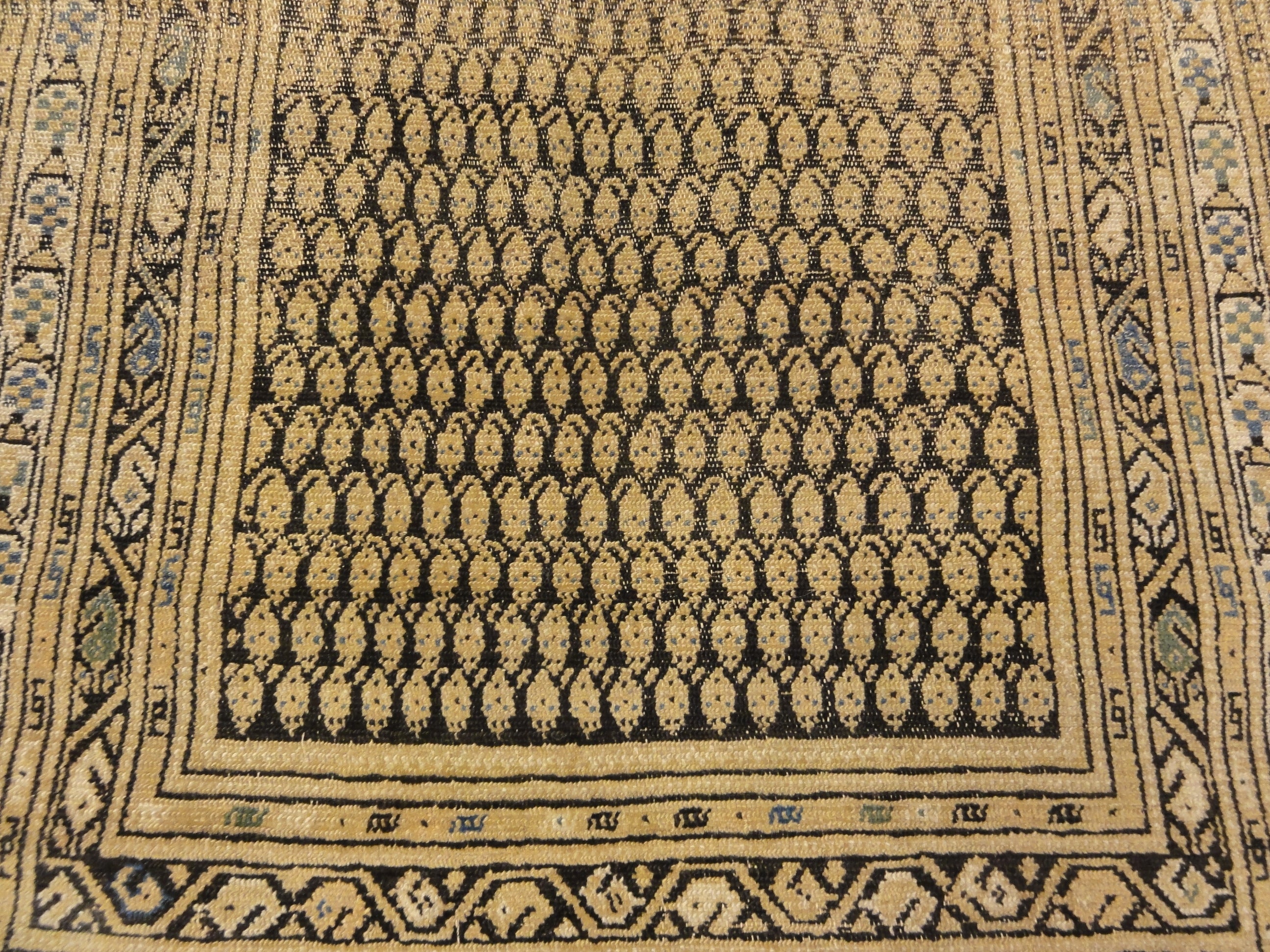 29278 Antique Botanical Persian