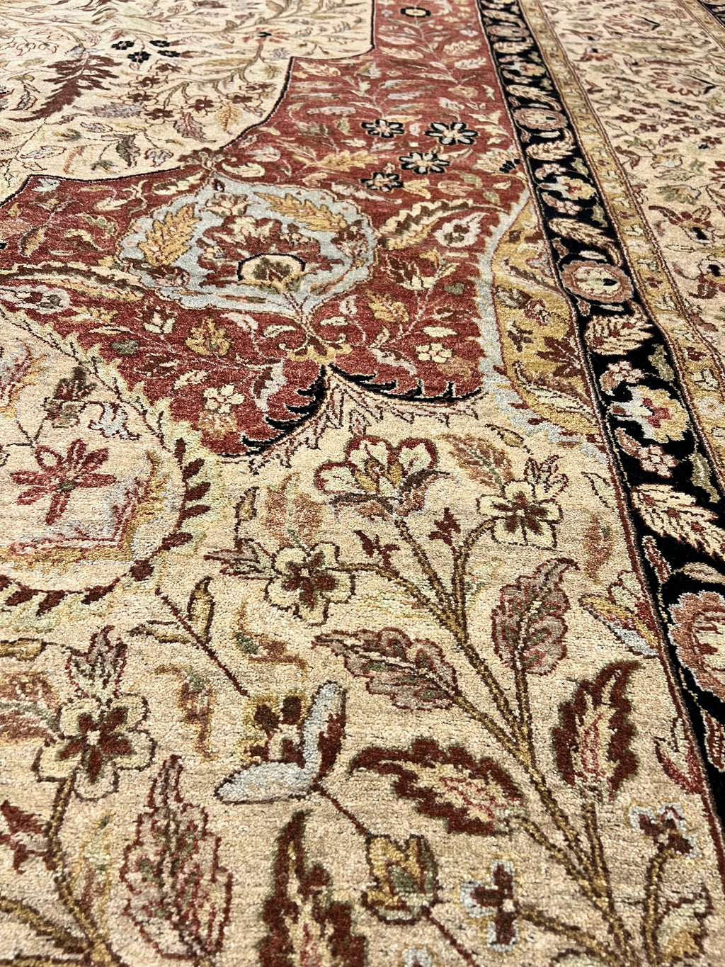 Finest Vintage Haj-jalili 32927