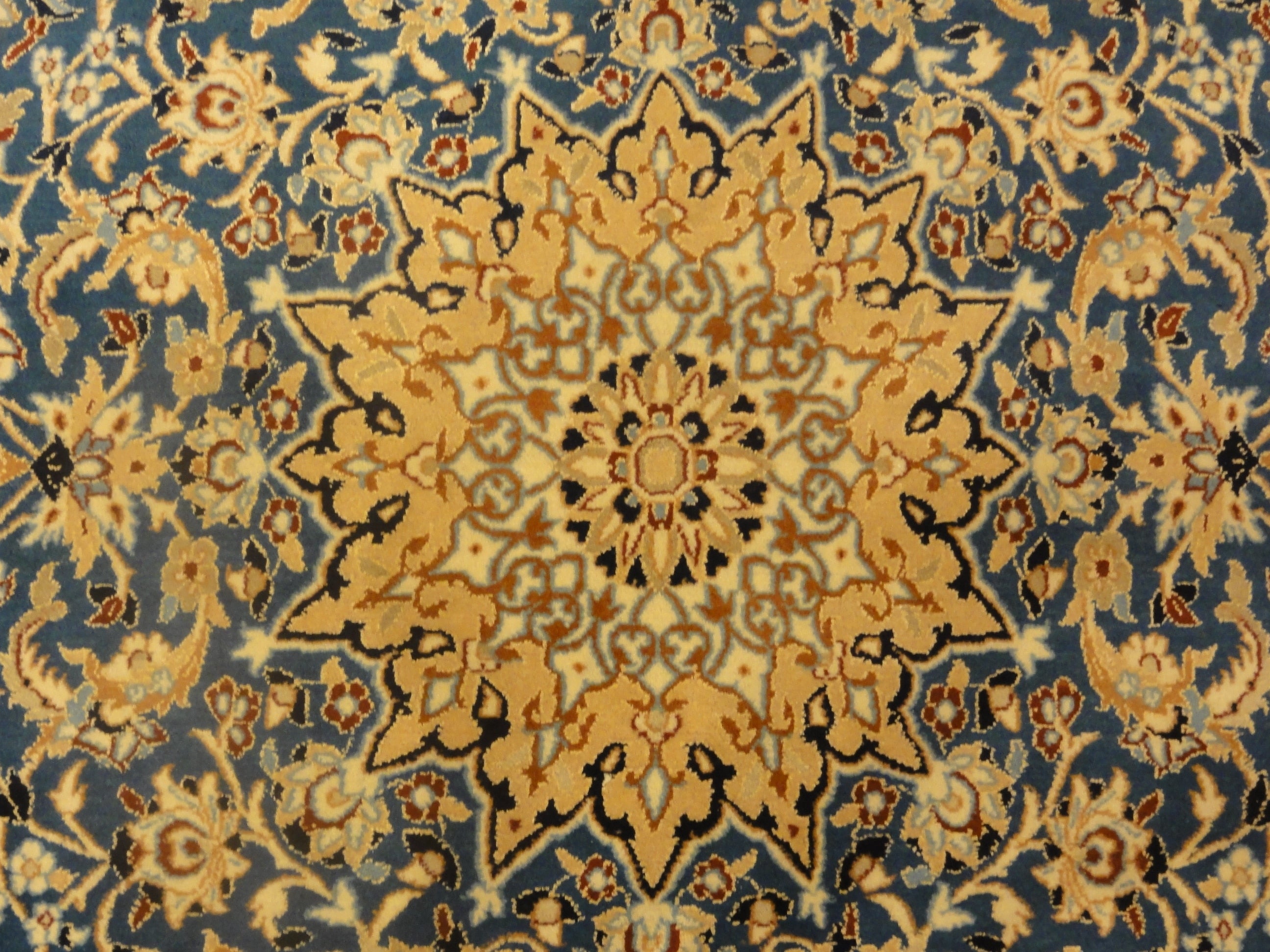 33438 Vintage Persian Nain