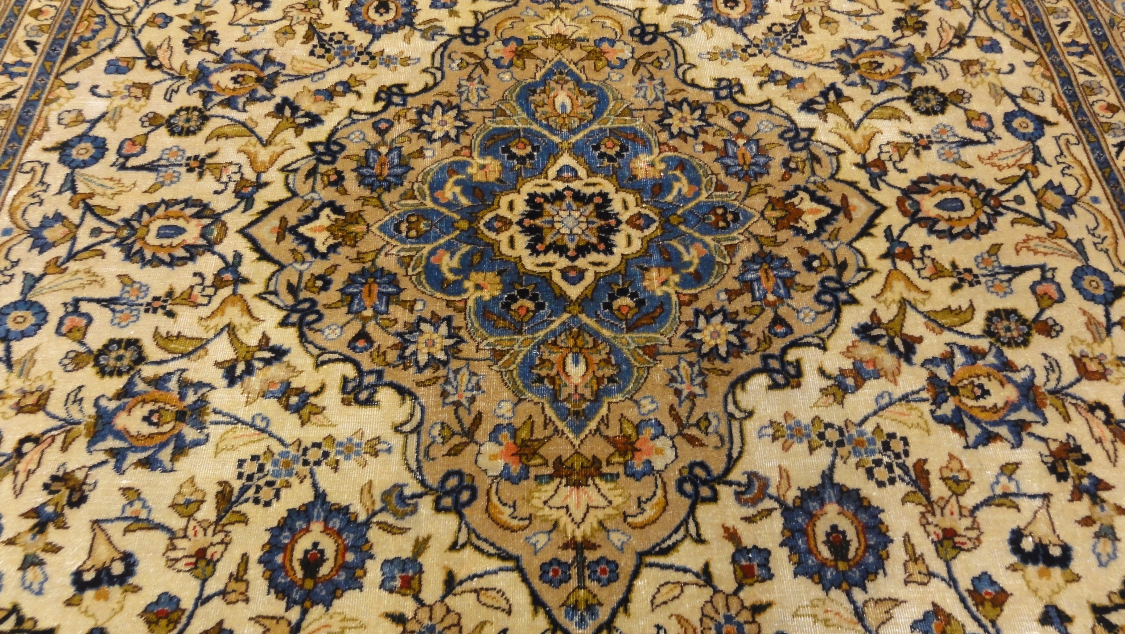 34737 Vintage Kashan Rug
