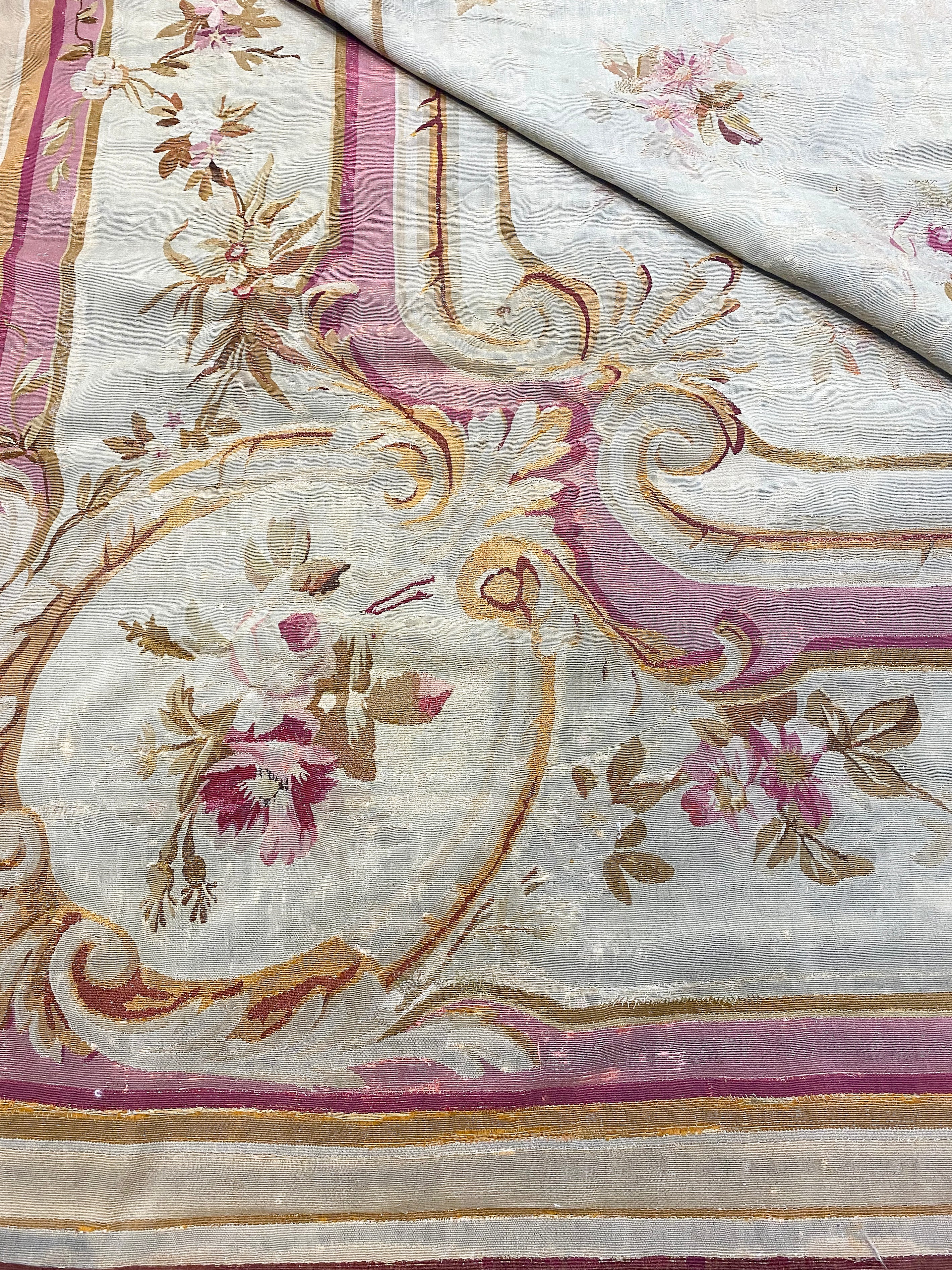Antique French Aubusson 43326