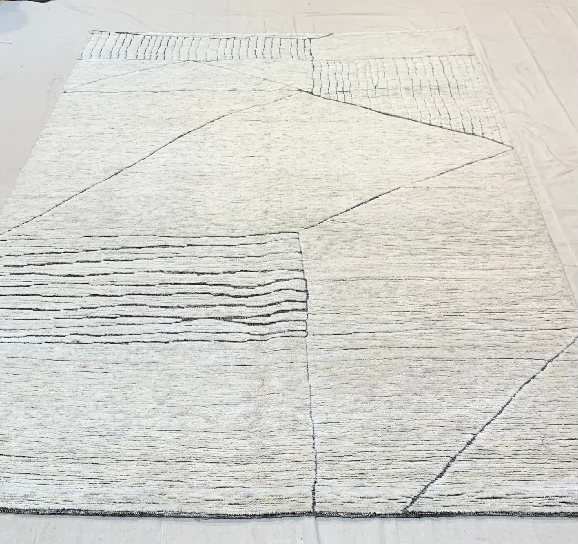 38278 Ziegler & Co. Modern Natural Rug