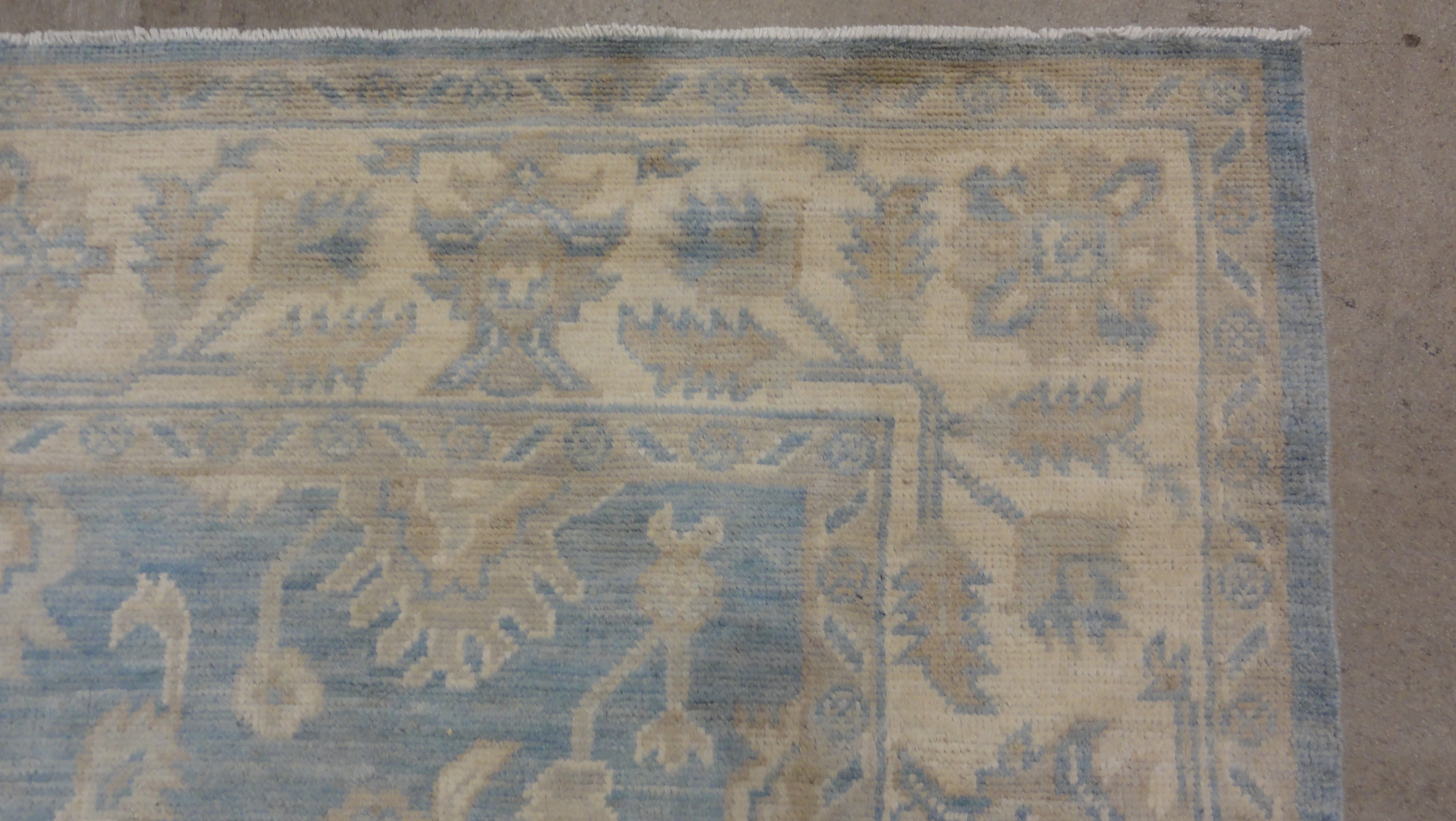 34297 Antiqued Angora Oushak