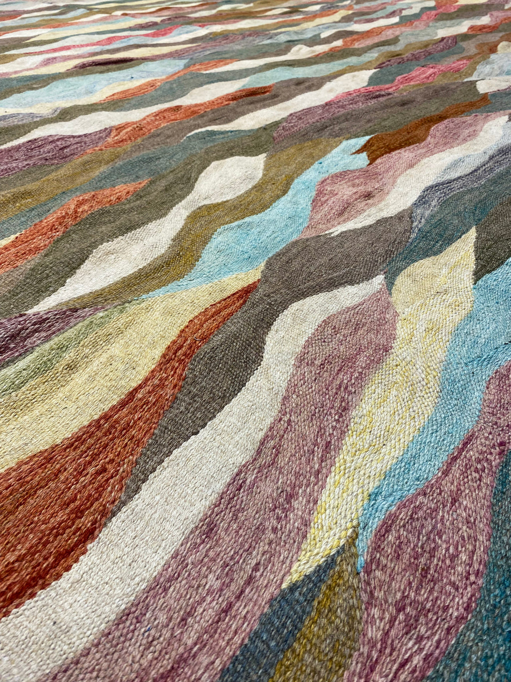 24581 Ziegler & Co. Modern Rug