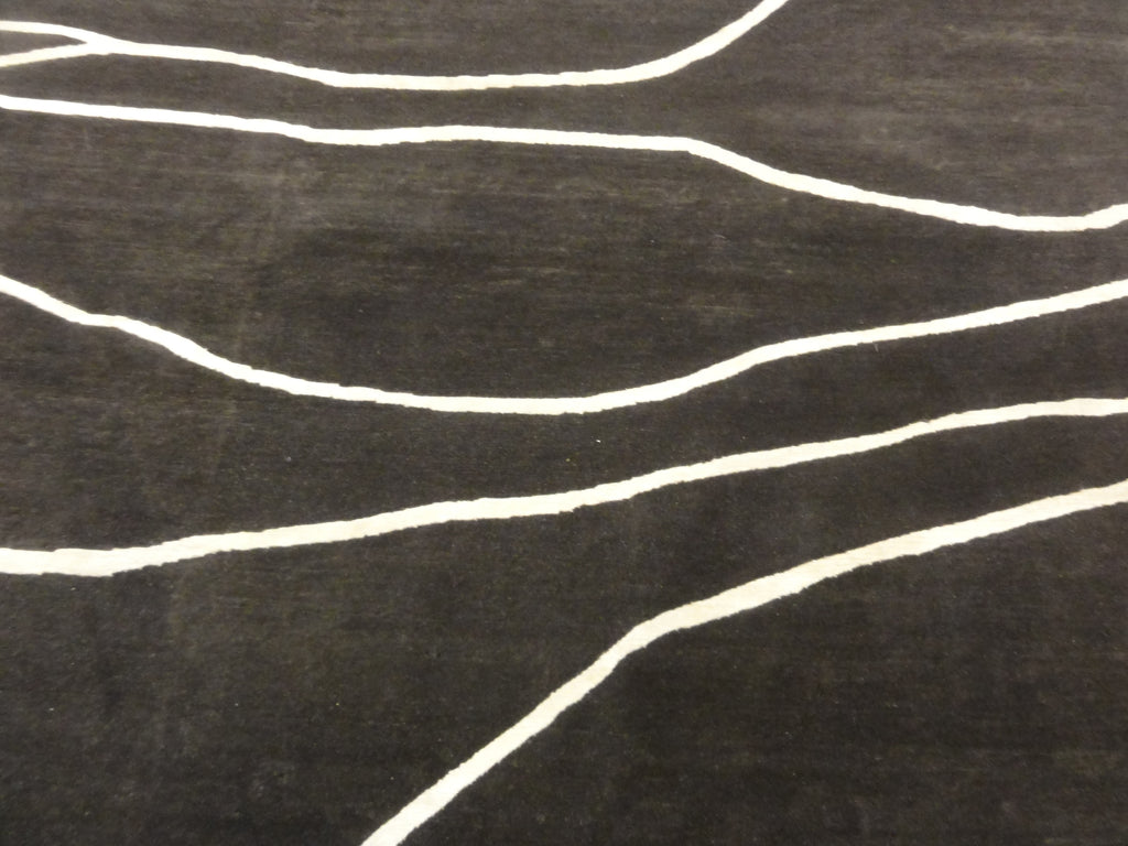 33396 Tibetan Modern Black Rug