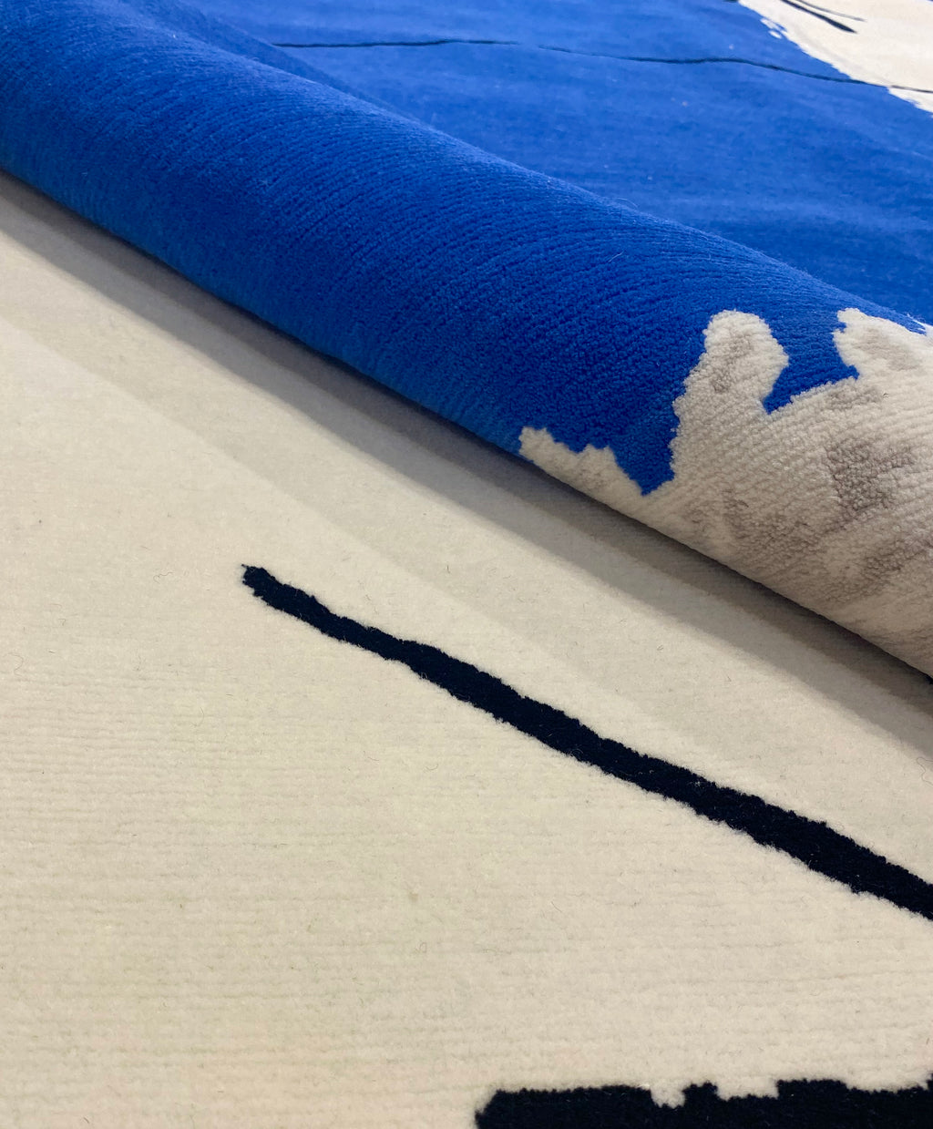 Contemporary Modern 24528