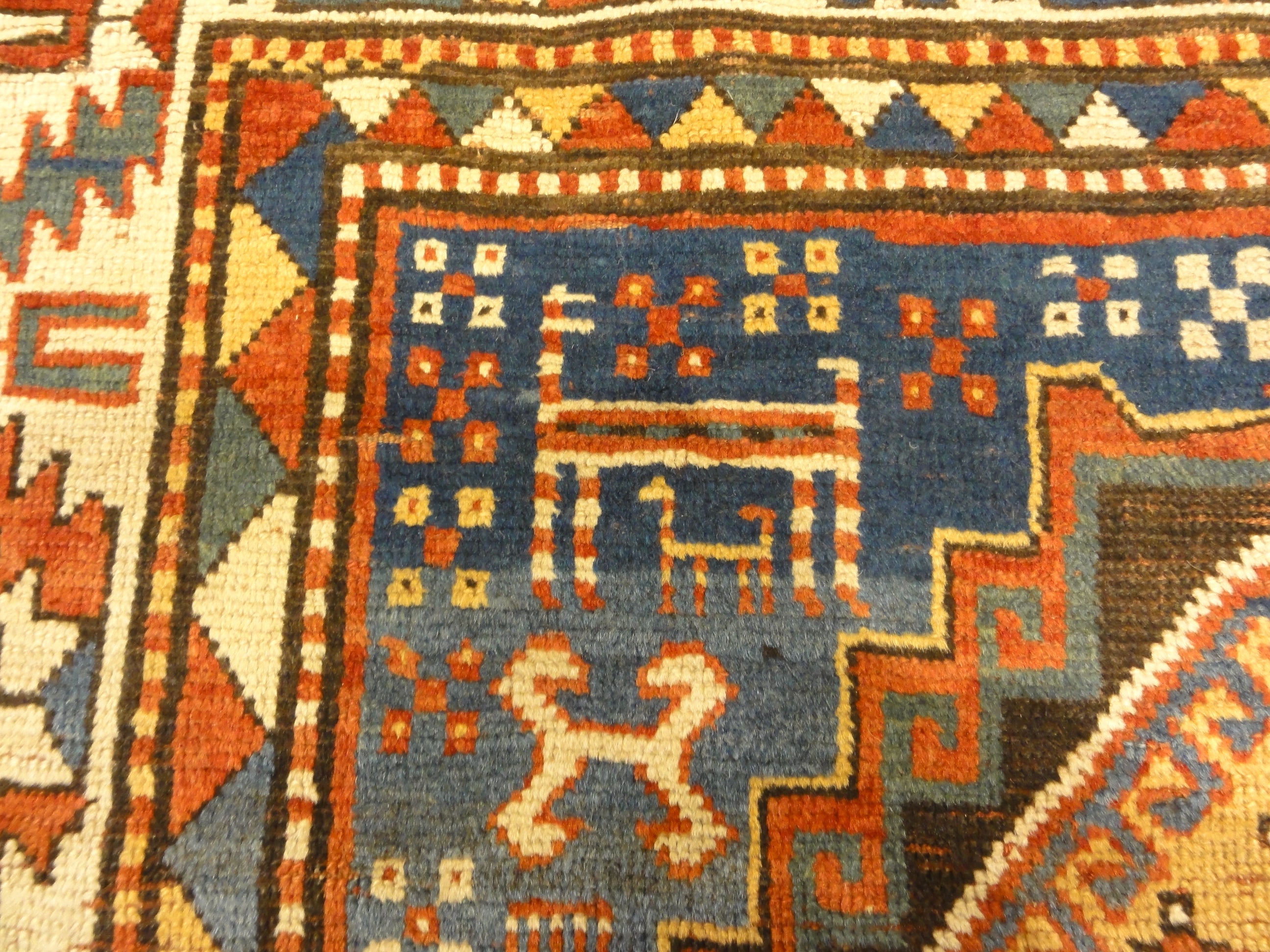 Good Quality Antique Kazak Rug from 19th Century 30488