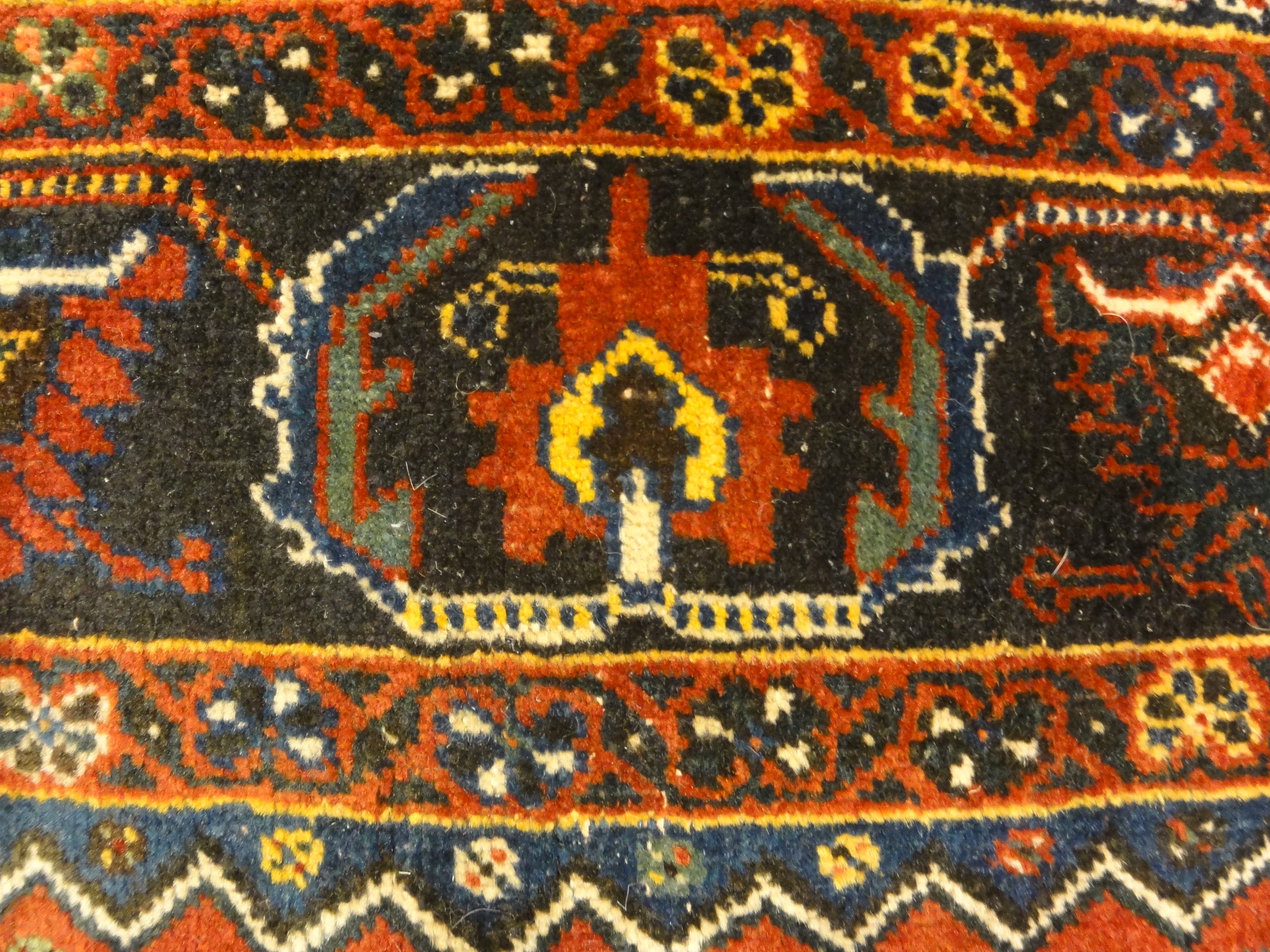 36248 Antique Persian Qashqai Rug Woven Circa 1900